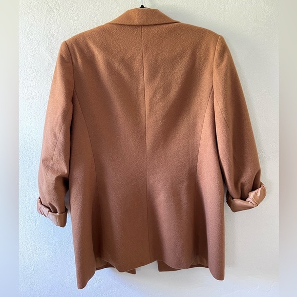 Vintage Saks Fifth Ave 100% Cashmere Camel Coat Jacket Size 12 - Picture 2 of 5